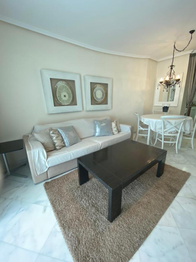 Elegant 2-Bedroom Apartment In Benidorm With Private Pool And Scenic Garden Views Кала-де-Финистрат Экстерьер фото