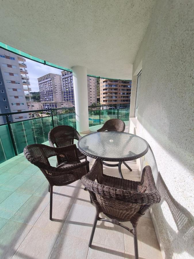 Elegant 2-Bedroom Apartment In Benidorm With Private Pool And Scenic Garden Views Кала-де-Финистрат Экстерьер фото